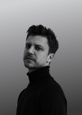 founder_1.jpg